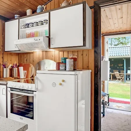 2 Bedroom In Holiday home